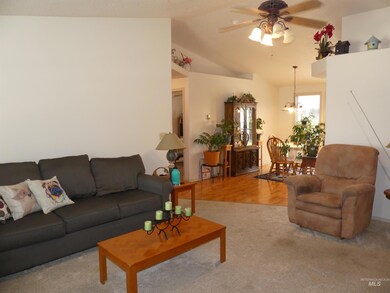 215 School Ave, Nampa, ID 83686 - photo 2