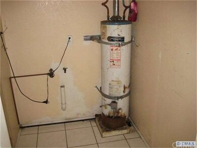 utility room with washer/dryer hookups