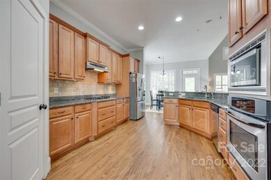 529 Spruce Hollow Ln, Clover, SC 29710 - photo 6
