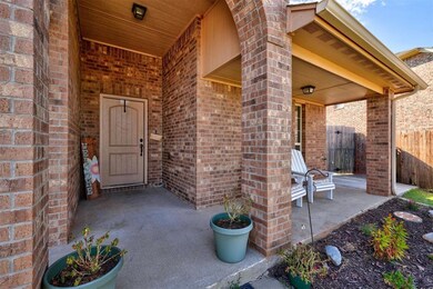 Beautiful covered front porch.
