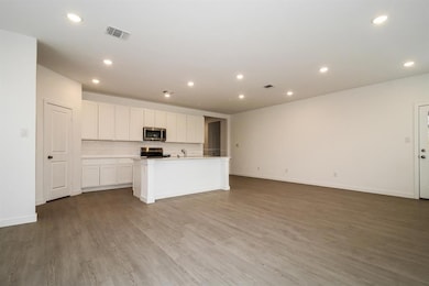 1912 Ponderosa Pine Ln, Oklahoma City, OK 73128 - photo 5