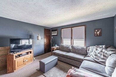 115 South St unit 3, Chicopee, MA 01013 - photo 2