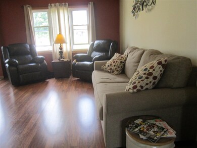 95 Countryside Dr, Evansville, WI 53536 - photo 2