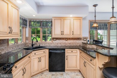 169 Orchard Rd, Reading, PA 19605 - photo 7