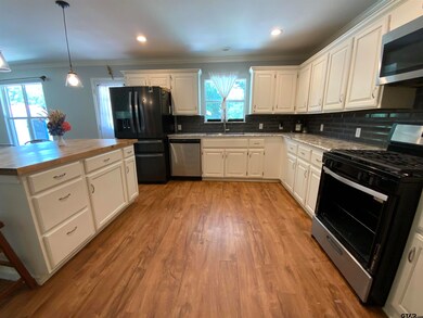 1008 1008 Guinn Dr, Tyler, TX 75701 - photo 5