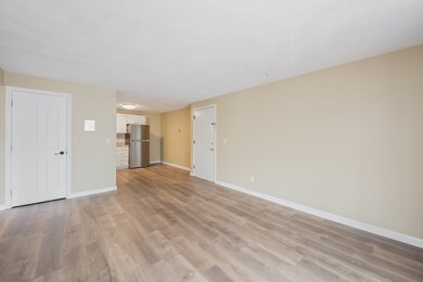 3 Karen Cir unit 9, Billerica, MA 01821 - photo 3