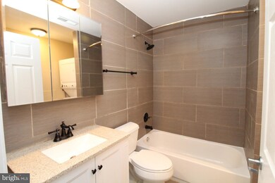 301 Ravens Crest Dr, Plainsboro, NJ 08536 - photo 7