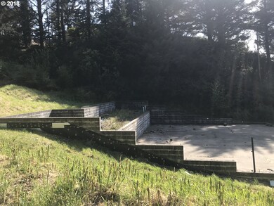 94094 Hilltop Dr, Gold Beach, OR 97444 - photo 5