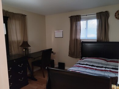 520 Apache Ave, Carpentersville, IL 60110 - photo 4