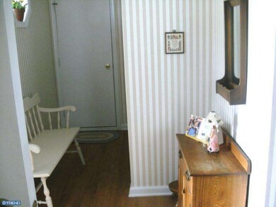 61 Knollwood Dr, Woodbury, NJ 08096 - photo 4