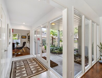 12431 Woodthorpe Ln, Houston, TX 77024 - photo 3