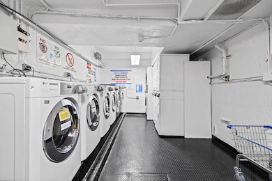 9411 Shore Rd unit 1O, Brooklyn, NY 11209 - photo 7