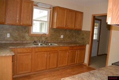 308 Moreland Ave, Mankato, MN 56001 - photo 7