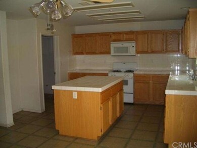 Kitchen / pantry