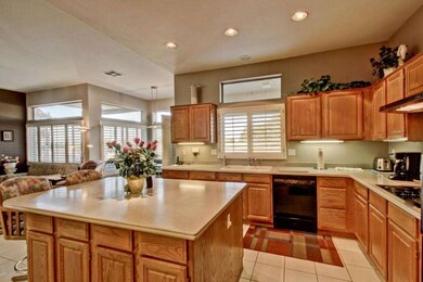 Large Chef's Kitchen With Island