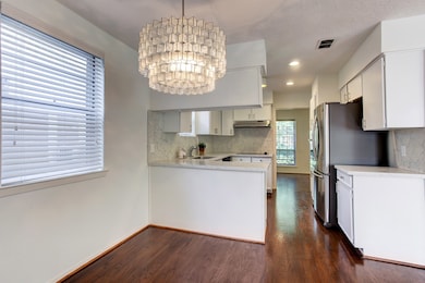 10810 Ashcroft Dr, Houston, TX 77096 - photo 2