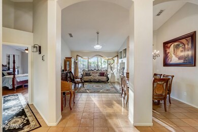 7-web-or-mls-N 42nd Wy-005