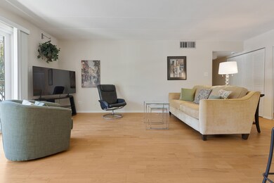 6443 Clarendon Hills Rd unit 206, Willowbrook, IL 60527 - photo 3