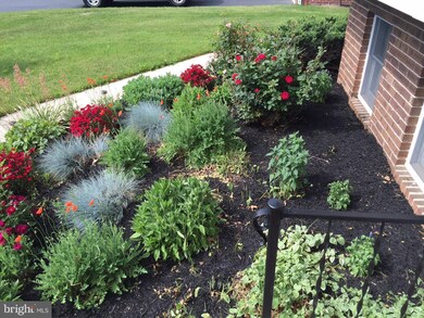 2719 Fillmore Dr, Chambersburg, PA 17201 - photo 3