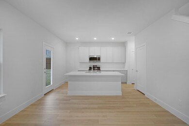 2814 Woodbrook Dr, Sherman, TX 75092 - photo 4