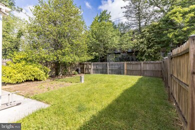 1734 Pin Oak Rd, Parkville, MD 21234 - photo 3