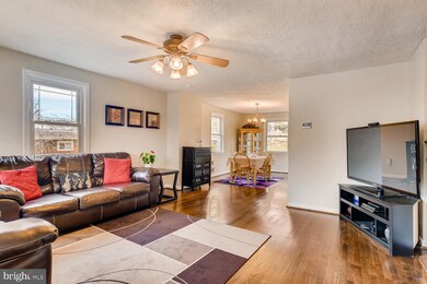 6803 Barnett Rd, Baltimore, MD 21239 - photo 4