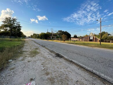 5418 Bennington St, Houston, TX 77028 - photo 6