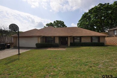 2105 2105 Kensington Dr, Tyler, TX 75703 - photo 2