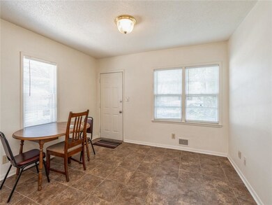 700 E Dunham Ave, Des Moines, IA 50315 - photo 5