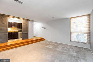 2105 Walsh View Terrace unit 201, Silver Spring, MD 20902 - photo 5