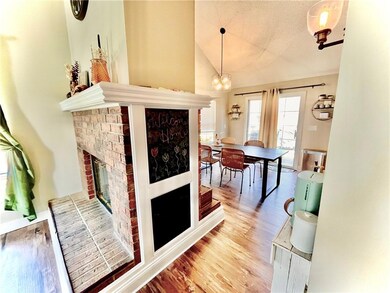 100 W Calico Dr, Raymore, MO 64083 - photo 4