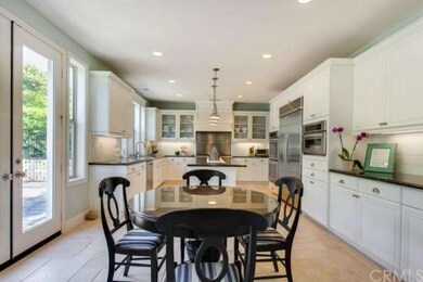 Large gourmet kitchen with top of the line stainle