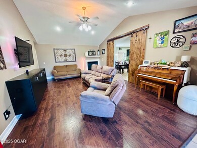 3001 S Michigan Ave, Joplin, MO 64804 - photo 3