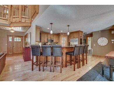 You'll appreciate having a breakfast bar in the ki