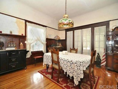 491 E 9th St, Upland, CA 91786 - photo 2