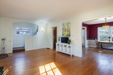 Living Room to Front Door 1