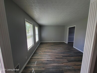 7304 Fieldstone Way, Louisville, KY 40291 - photo 5