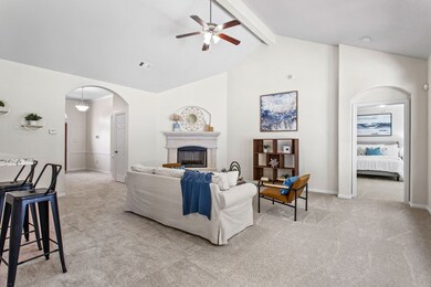 2015 Brentwood Dr, Alvin, TX 77511 - photo 5