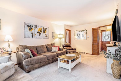 1837 Observatory Ave SE, Grand Rapids, MI 49546 - photo 3