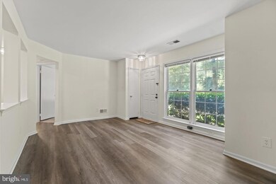 5700 Brewer House Cir unit T4, Rockville, MD 20852 - photo 5