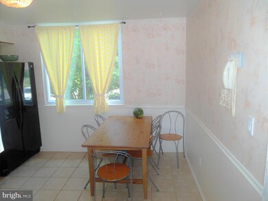 9251 Bellbeck Rd, Parkville, MD 21234 - photo 6