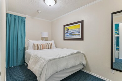 1 Bedroom unit features a queen size bed