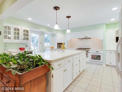 527 W Main St, Purcellville, VA 20132 - photo 5