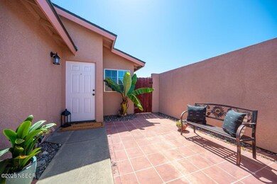 Exterior Front Courtyard