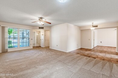 10525 W Granada Dr-12