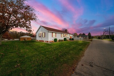 48 Howard St, North Dartmouth, MA 02747 - photo 2