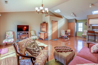 925 Park St unit 201, Oregon, WI 53575 - photo 6