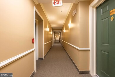 9722 Holmes Place unit 205, Manassas Park, VA 20111 - photo 4