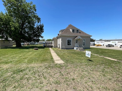 218 4th St, Pender, NE 68047 - photo 3