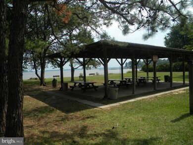 231 Sillery Bay Rd, Pasadena, MD 21122 - photo 5